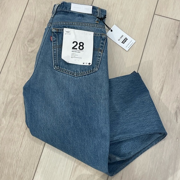 RE DONE reconstructed levi’s